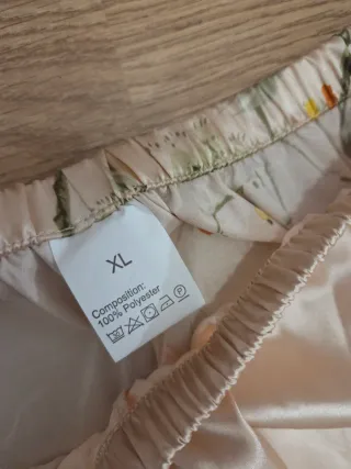 Pantalón de pijama floral silk touch nuevo