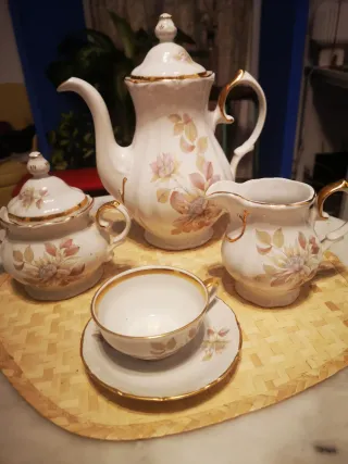 Juego té Moahsa: tetera, azucarero, lechera