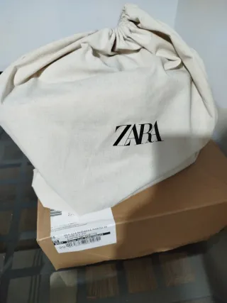 Zapatillas Zara Kuromi Sanrio Talla 36