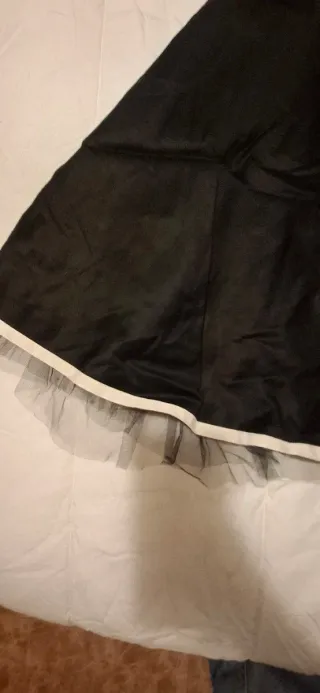 Vestido de fiesta negro con encaje