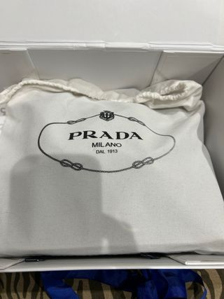 Tracollina Prada in tela nera