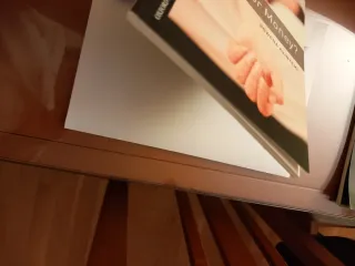 [(Oxford Bookworms Library: Stage 1: Love or Mo...