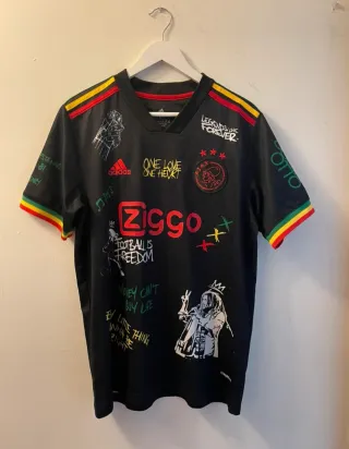 Camiseta Ajax Adidas Negra Multicolor