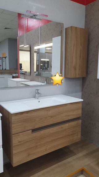 Espejo de baño con aplique