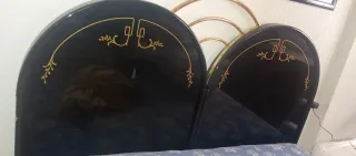 Conjunto dormitorio negro y dorado