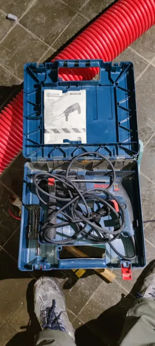 Taladro percutor Bosch GBH 2-23 RE