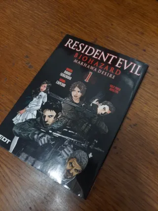 Resident Evil 1 (Seinen Manga) (Spanish Edition)
