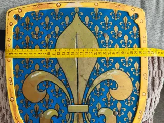Escudo medieval para disfraz