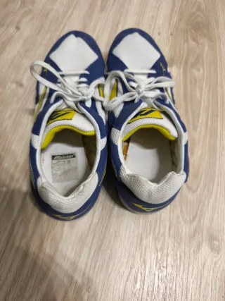 Zapatillas Mizuno pista azul y blanco