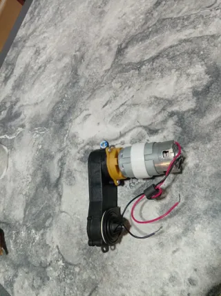 Motor con reductor para moto