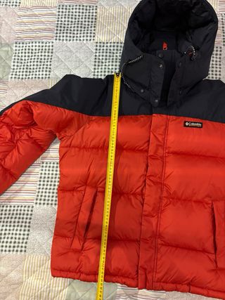 Plumífero Columbia Talla M Negro y Rojo