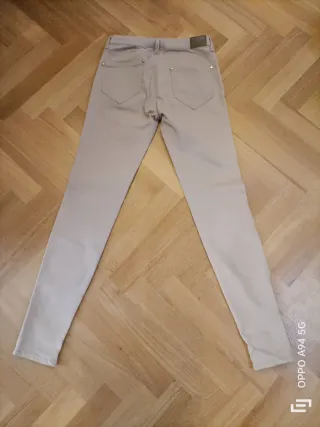 Pantaloni Zara donna beige con zip