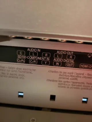 Televisión Loewe Plata y Negra