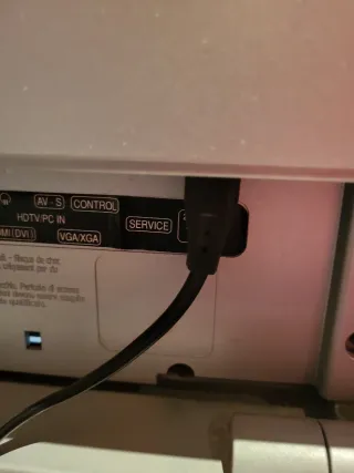 Televisión Loewe Plata y Negra