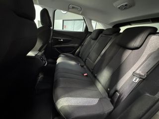 PEUGEOT 3.008 1.5HDI 130CV