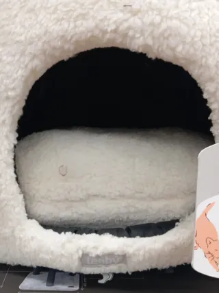 Leeby Cama/Casa Gato Oso Polar