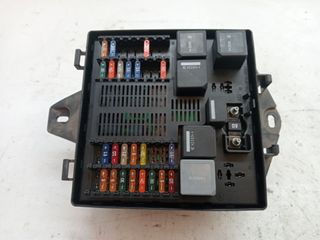 CAJA RELES / FUSIBLES JAGUAR XJ (3)