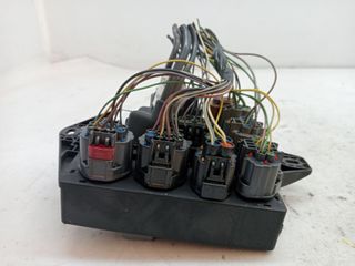 CAJA RELES / FUSIBLES JAGUAR XJ (3)