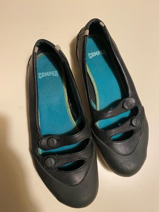 Zapatos Camper Negros y Turquesa