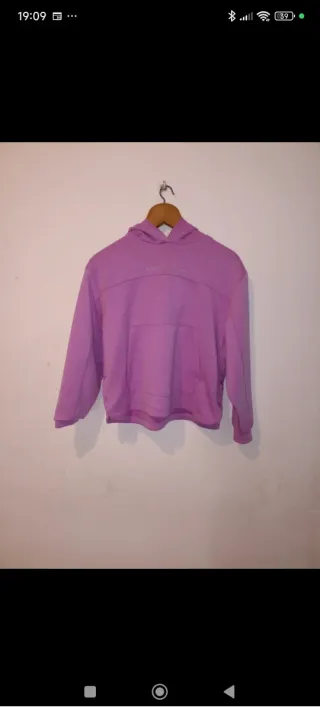 Sudadera morada chica