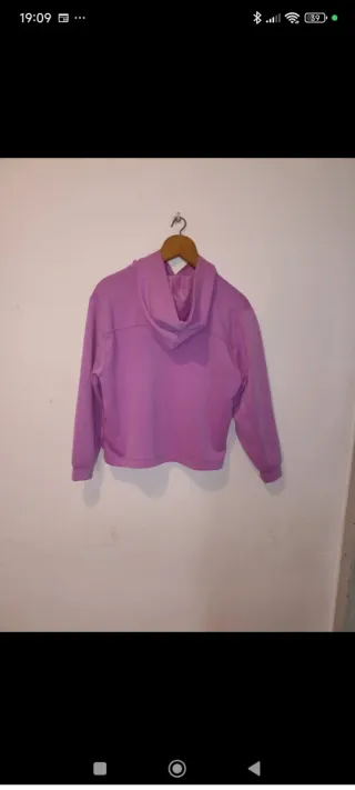 Sudadera morada chica