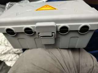 Caja conexiones eléctricas gris