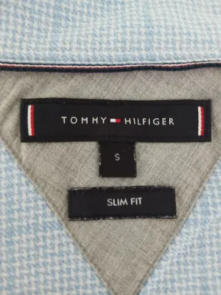 Camisa Tommy Hilfiger azul y blanca