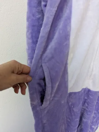Vestito unicorno viola con cappuccio