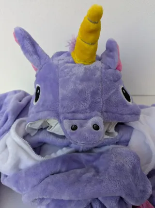Vestito unicorno viola con cappuccio