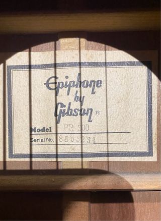 Guitarra Epiphone by Gibson+Estuche rígido