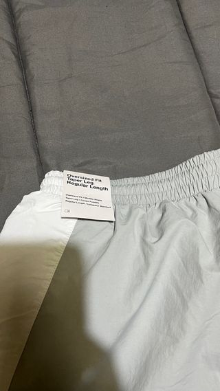 Pantalón Nike oversized nuevo