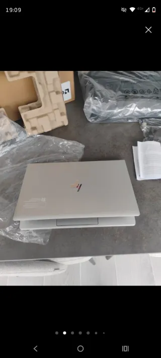 Portátil HP EliteBook 645 G9 Plata