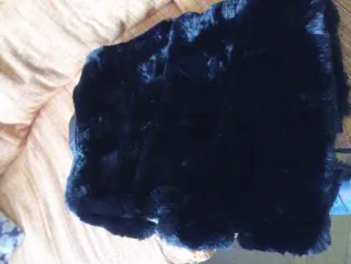 Chaleco pelo negro cremalleras