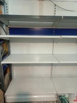 Estantería metálica sin tornillos