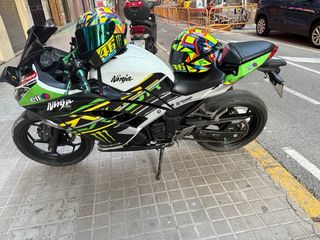 Kawasaki Ninja 300 sport