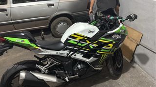 Kawasaki Ninja 300 sport