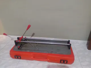 Cortadora de azulejos Rubí TS-L PLUS