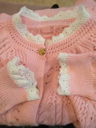 Cárdigan vintage rosa con encaje