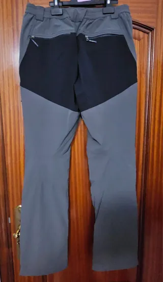 Pantalón Trangoworld gris y negro de  invierno