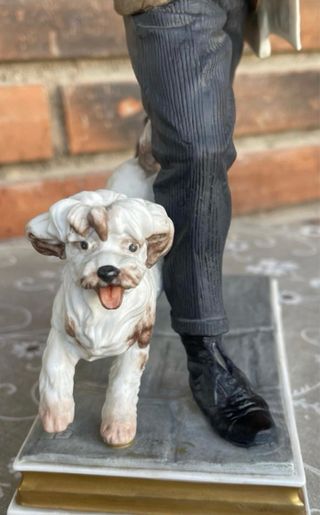 Figura Algora Hombre Periódico Perro