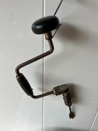 BERBIQUÍ MANUAL DE EBANISTA TIPO CARRACA.