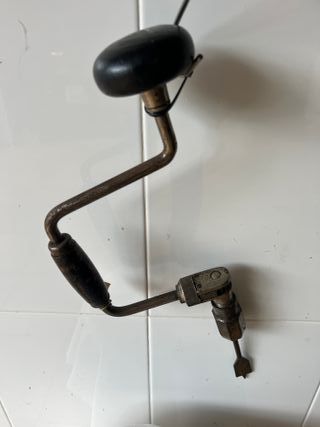 BERBIQUÍ MANUAL DE EBANISTA TIPO CARRACA.