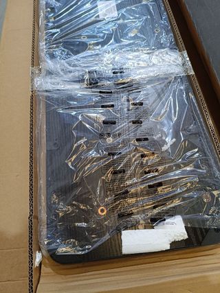 VASAGLE Marco de Cama Matrimonio, Estructura de Cama de Metal, con Estantes de Almacenamiento, Invitados, para Colchón de 140 x 190 cm, Fácil Montaje, Negro Tinta RMB093B01