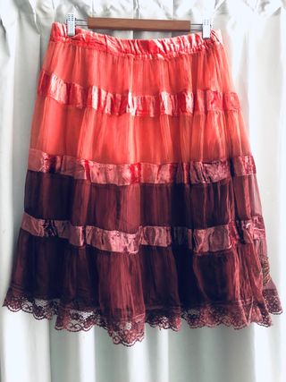 Falda volantes bordada degradado coral/marrón