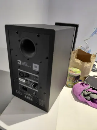 Vendo los 2 Altvoces JBL