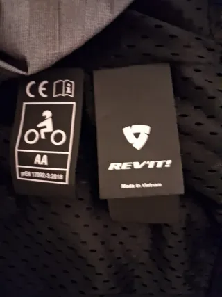 Chaqueta Revit Sand 3