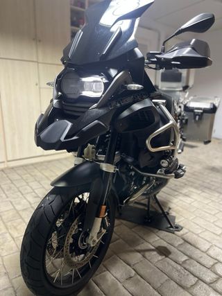 BMW R1200 GS AdV Triple Black