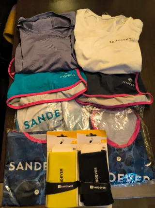 Ropa deportiva Sandever y Maniacs talla s