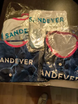 Ropa deportiva Sandever y Maniacs talla s
