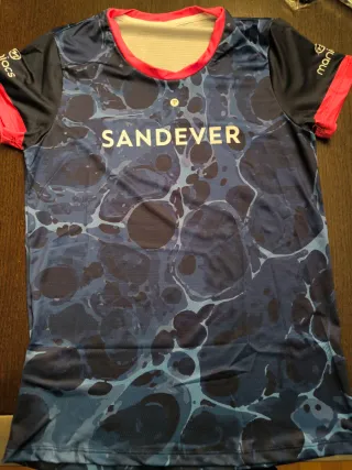 Ropa deportiva Sandever y Maniacs talla s